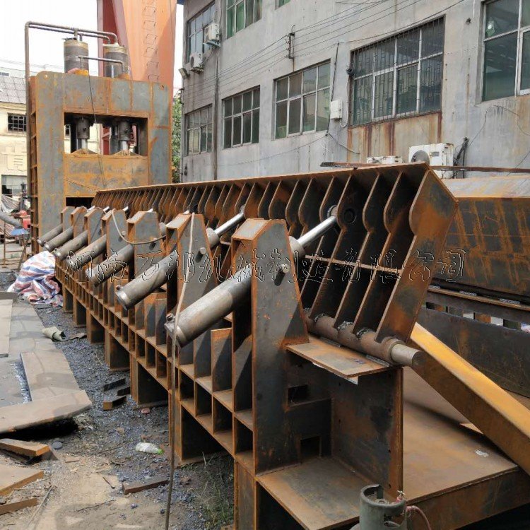 液壓龍門(mén)剪